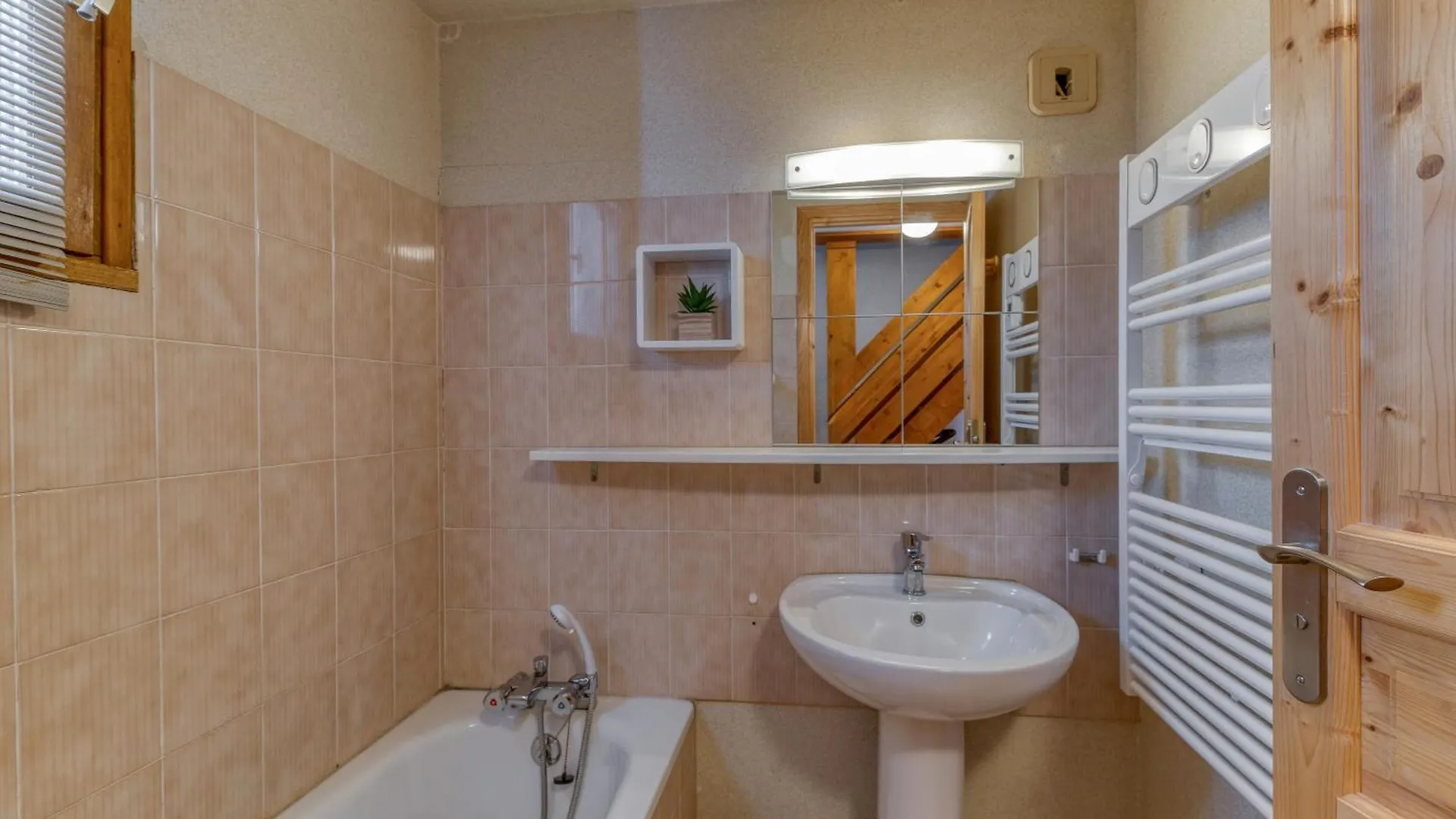 アパート Souveraine 3 Charmant Appartement Villard-Reculas フランス